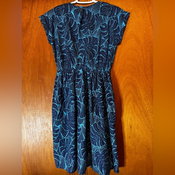 Blue dress with elastic waist and buttoned back. Comfortable and great material! - Picture 2 of 2